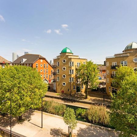 Appartamento Stunning Aparment In Canada Water Londra Esterno foto