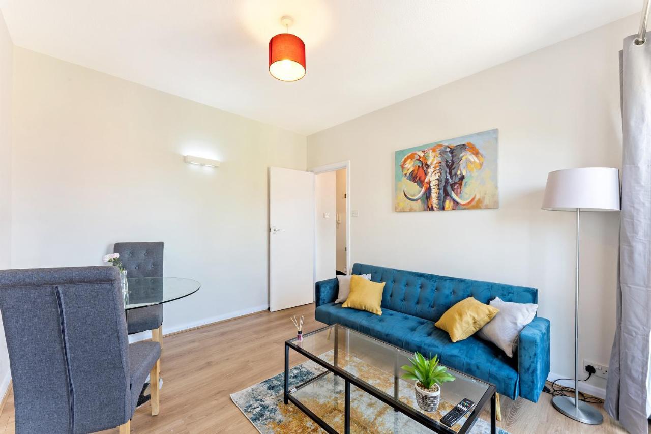 Appartamento Stunning Aparment In Canada Water Londra Esterno foto