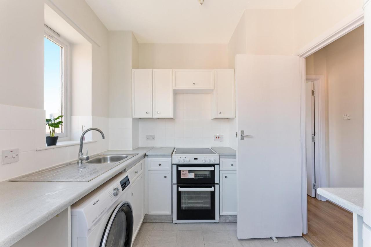 Appartamento Stunning Aparment In Canada Water Londra Esterno foto